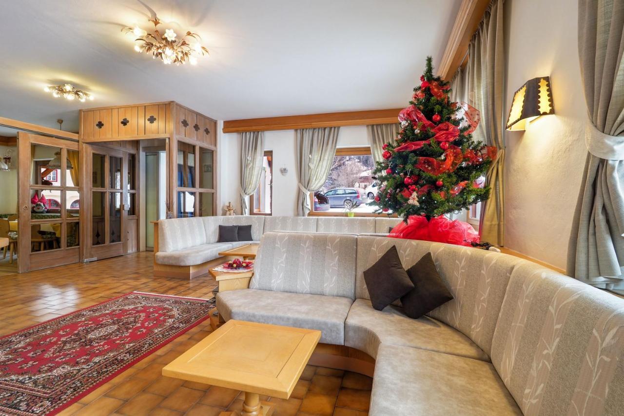 Cesa Edelweiss Living & Spa Campitello di Fassa Rom bilde